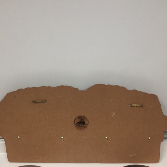 PANSY BASKET WALL RACK • BY BOSTON WAREHOUSE • 4 WOODEN 2.75” PEGS • VINTAGE - Picture 6 of 9